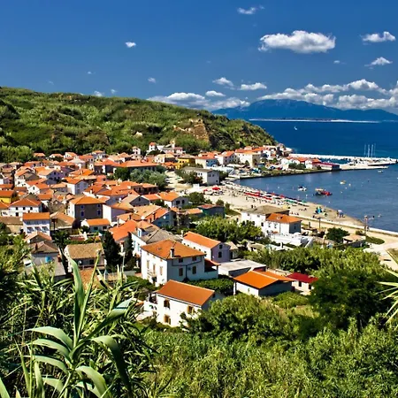 Losinj Terrace Apartment: Comfort For 7 With Modern Amenities *